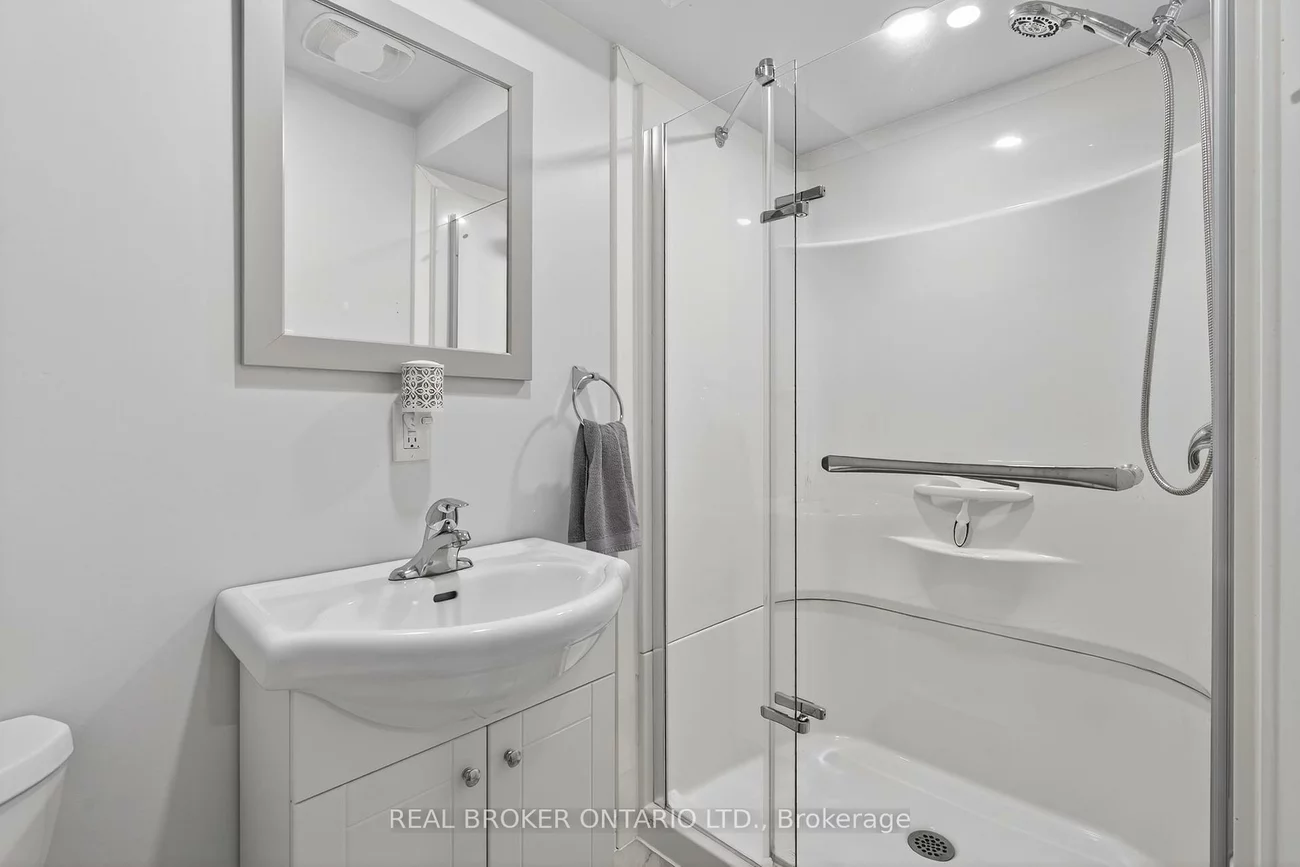 36, Southwoods, Holly, Barrie