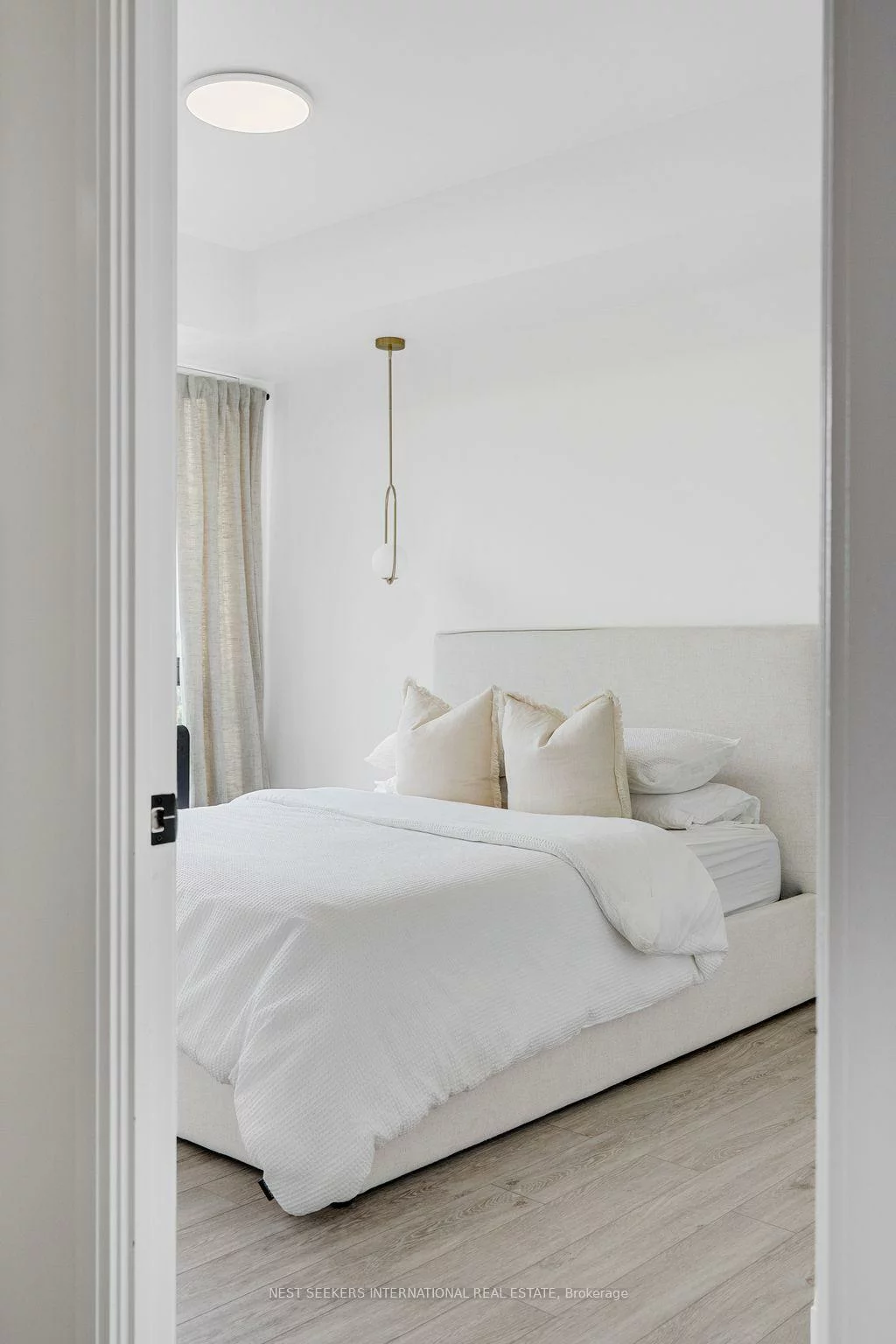 681, Yonge, Painswick South, Barrie