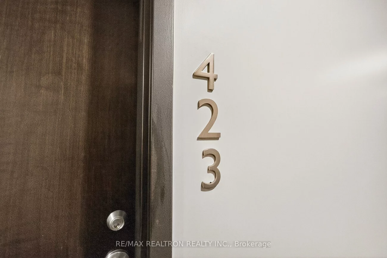 430, Essa, Holly, Barrie