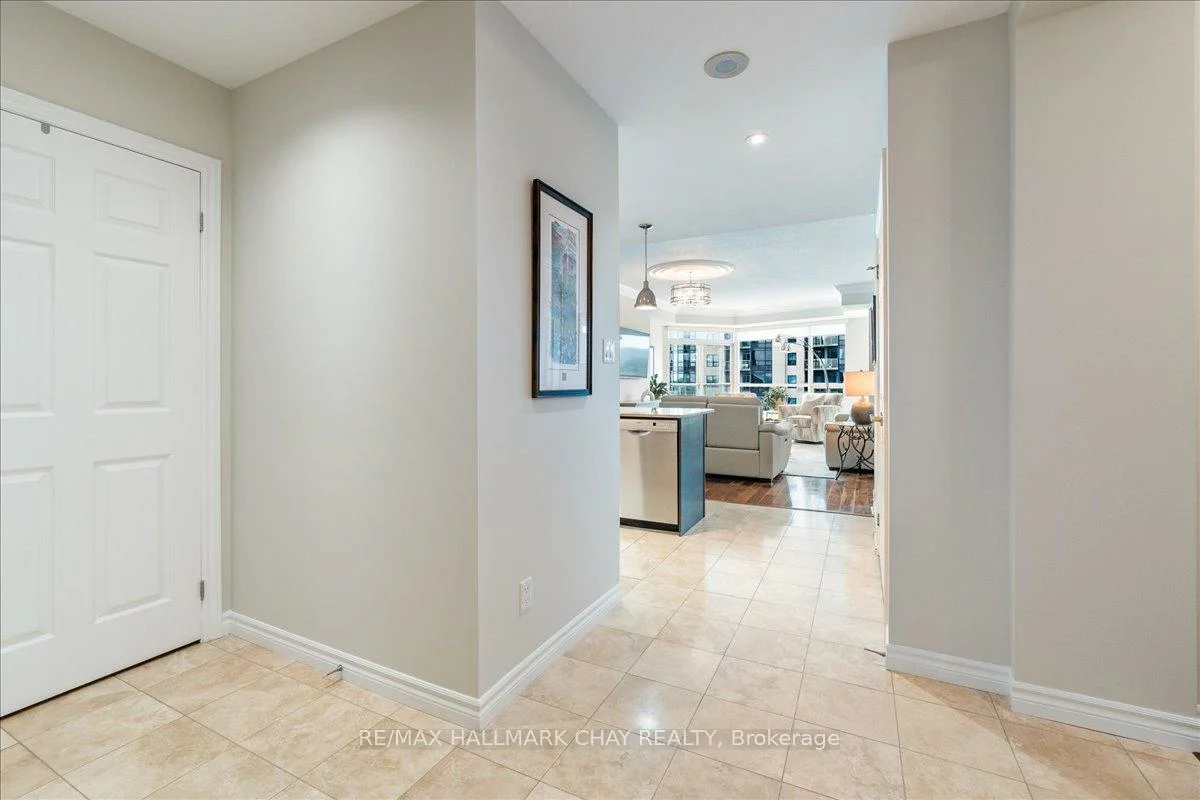 33, Ellen, Lakeshore, Barrie