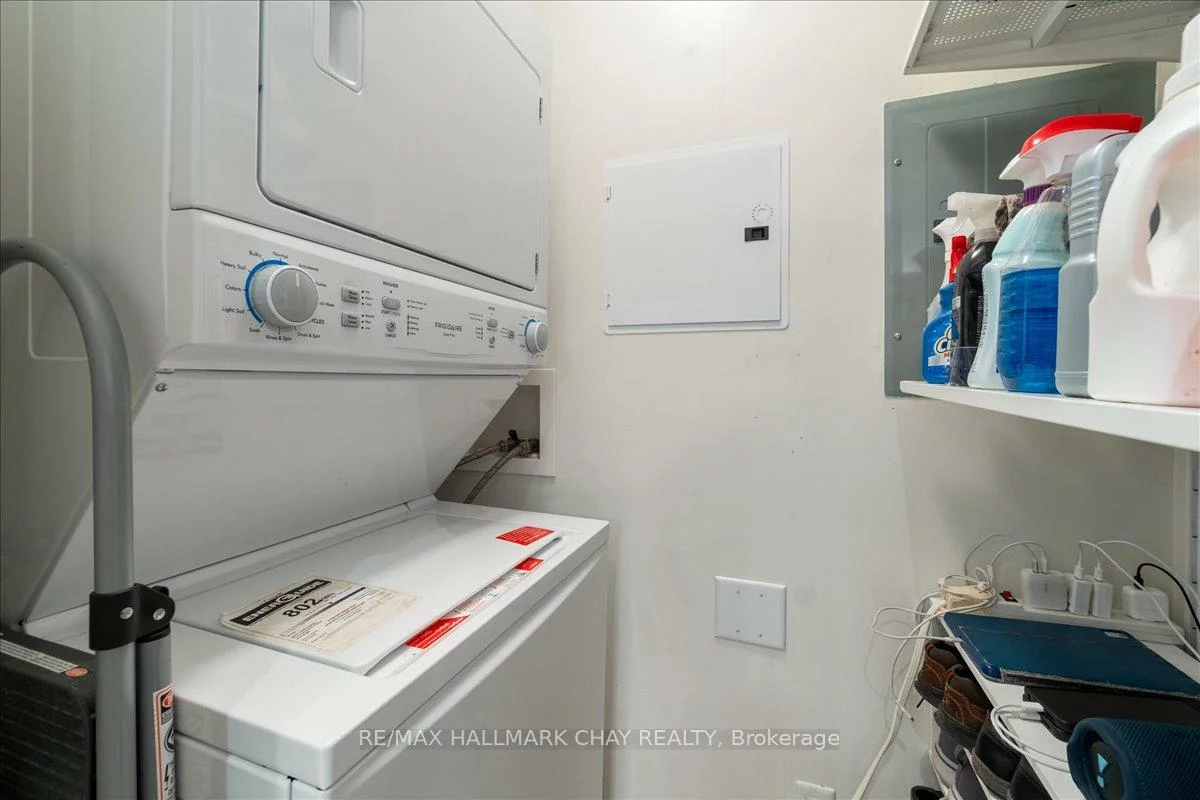 33, Ellen, Lakeshore, Barrie