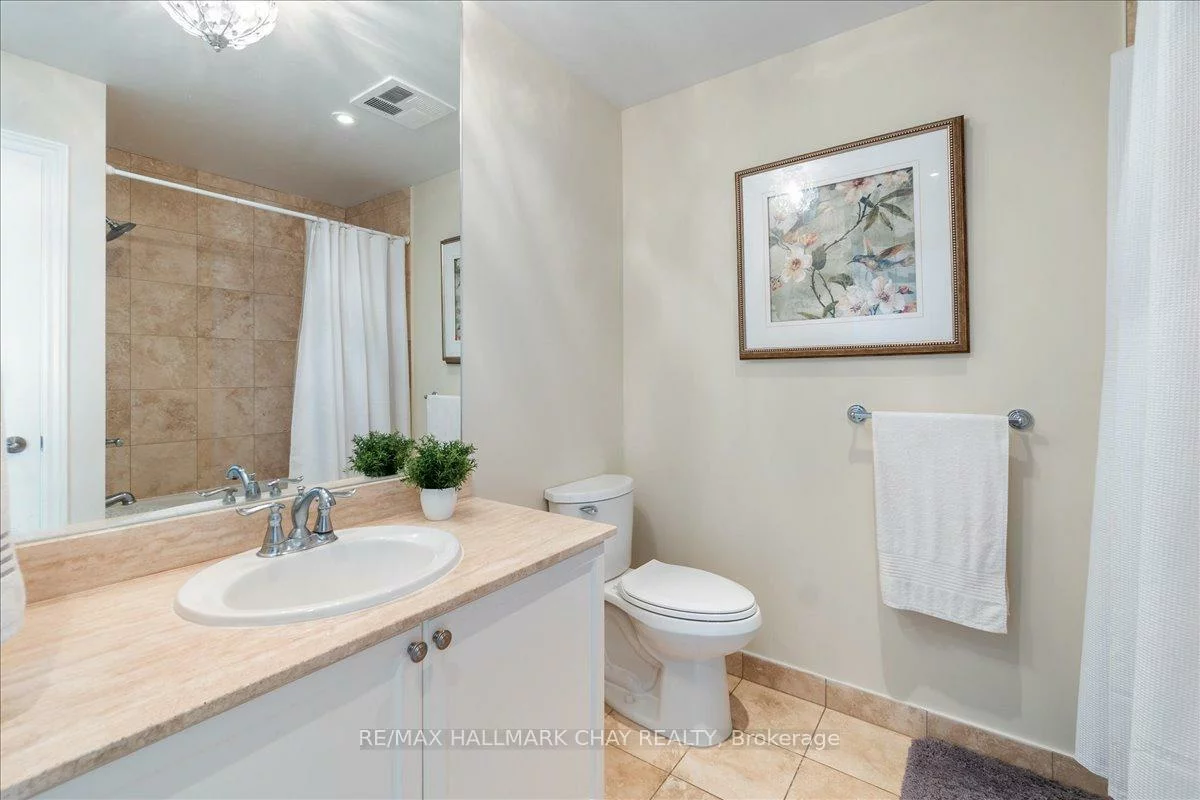 33, Ellen, Lakeshore, Barrie