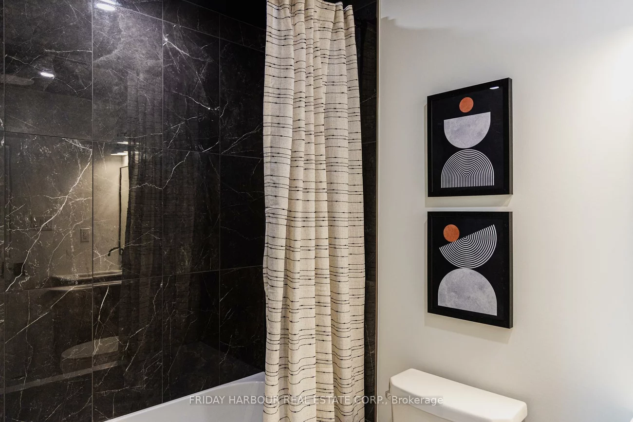 15, Appletree, Innis-Shore, Barrie