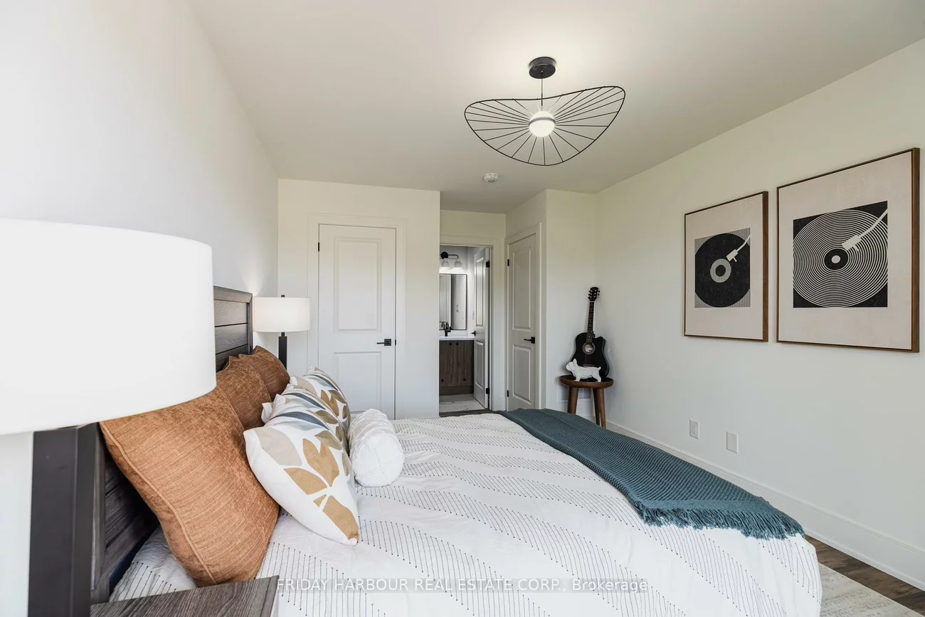 15, Appletree, Innis-Shore, Barrie