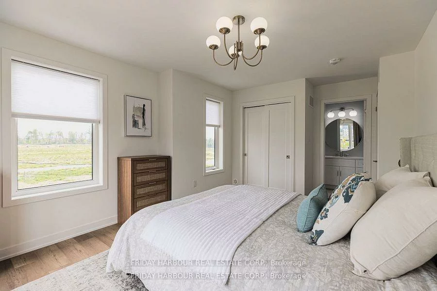 15, Appletree, Innis-Shore, Barrie