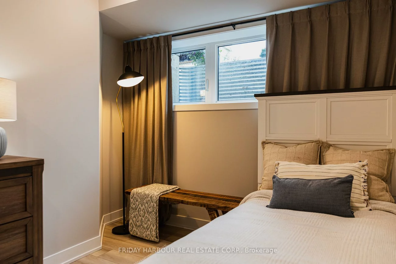 13, Appletree, Innis-Shore, Barrie