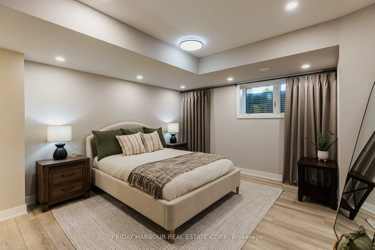 13, Appletree, Innis-Shore, Barrie