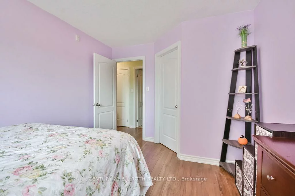 43, Coulter, Sunnidale, Barrie
