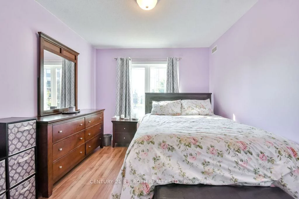 43, Coulter, Sunnidale, Barrie