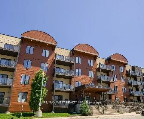 720, Yonge, Painswick South, Barrie