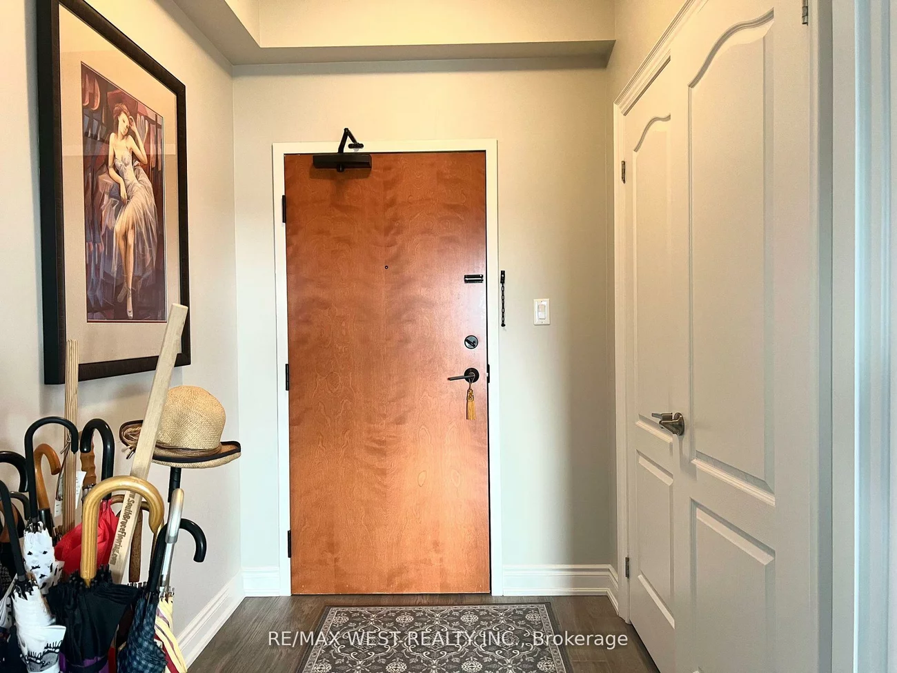 720, Yonge, Painswick South, Barrie