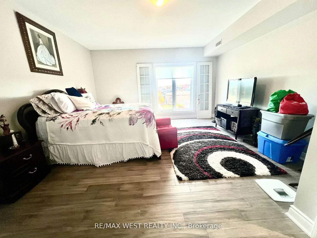 720, Yonge, Painswick South, Barrie