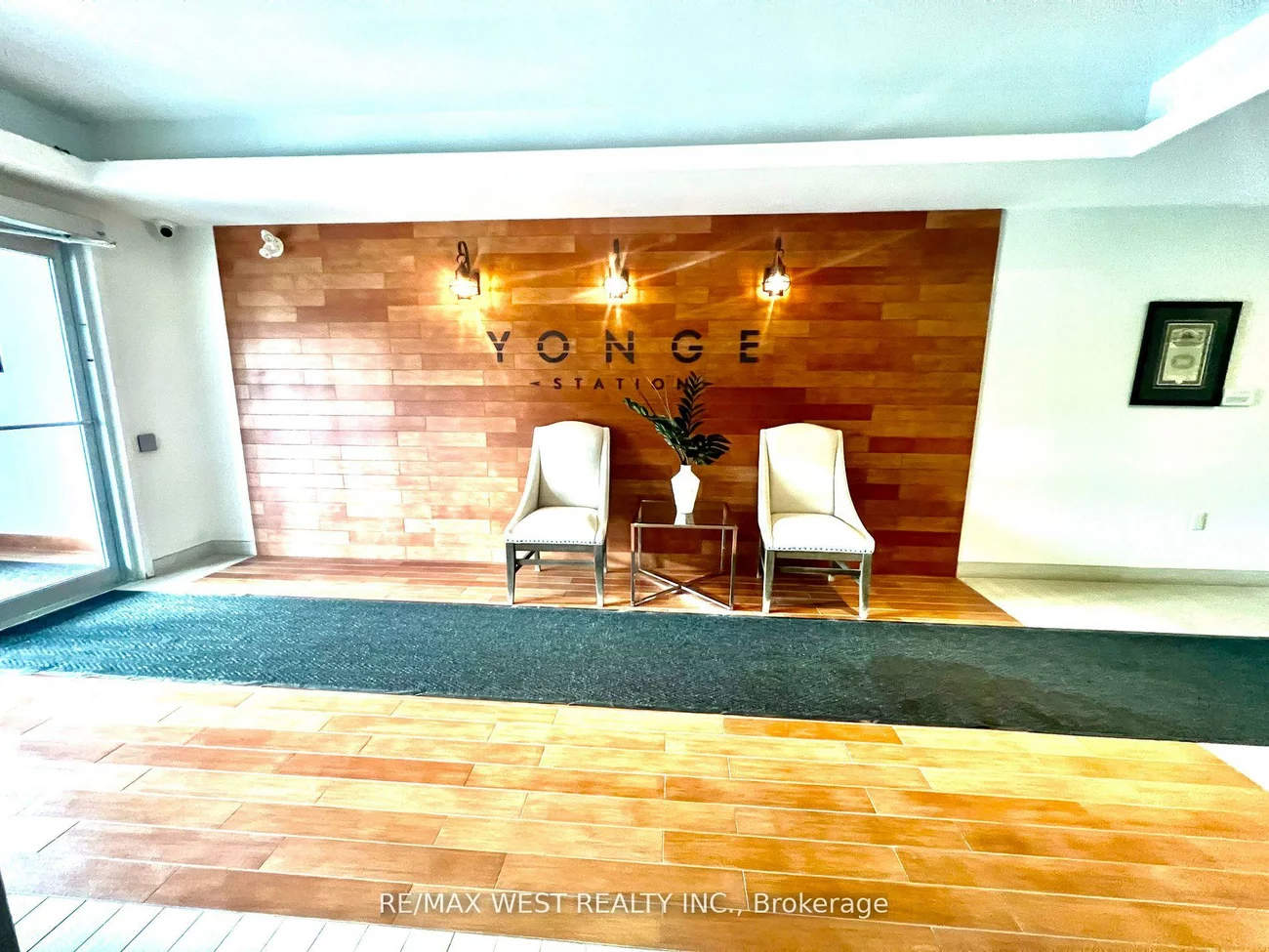 720, Yonge, Painswick South, Barrie