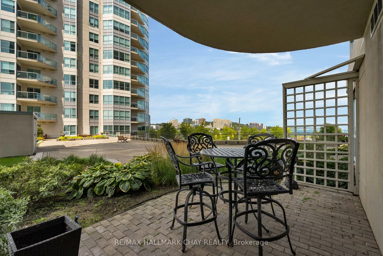 2, TORONTO, City Centre, Barrie