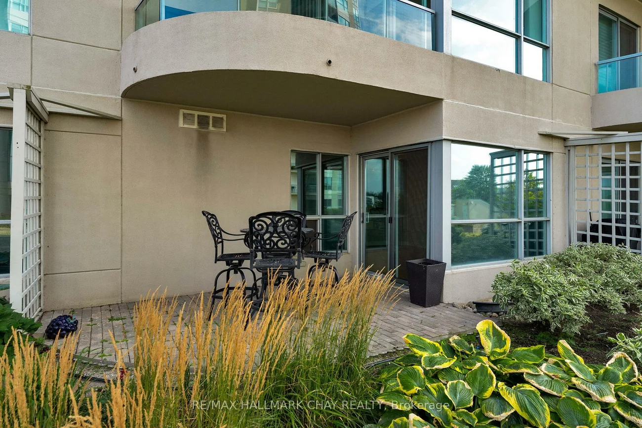 2, TORONTO, City Centre, Barrie