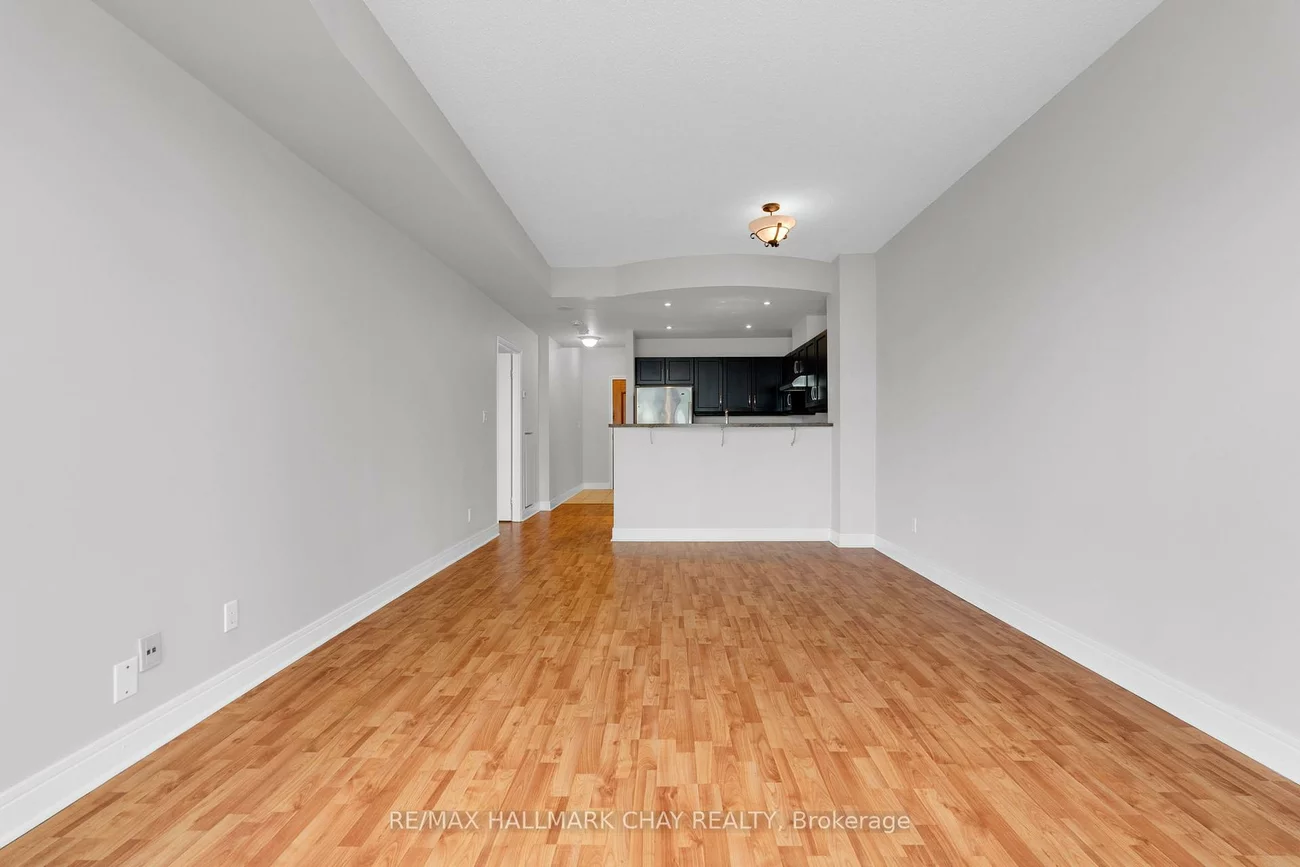 2, TORONTO, City Centre, Barrie