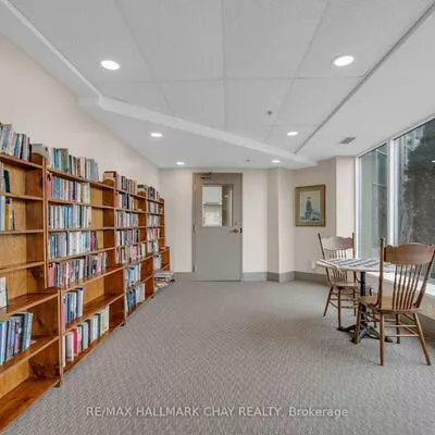 2, TORONTO, City Centre, Barrie