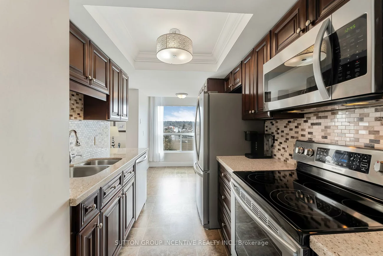 75, Ellen, Lakeshore, Barrie