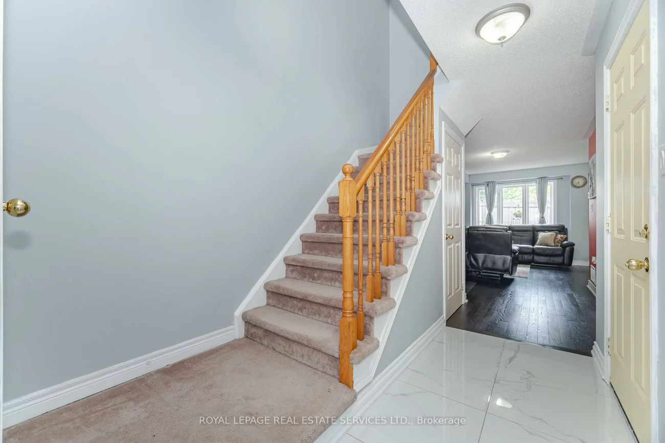 430, Mapleview, Painswick South, Barrie