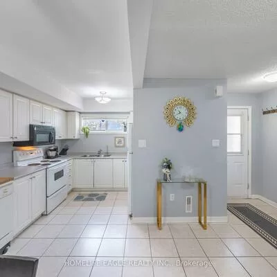 235, Ferndale, Ardagh, Barrie