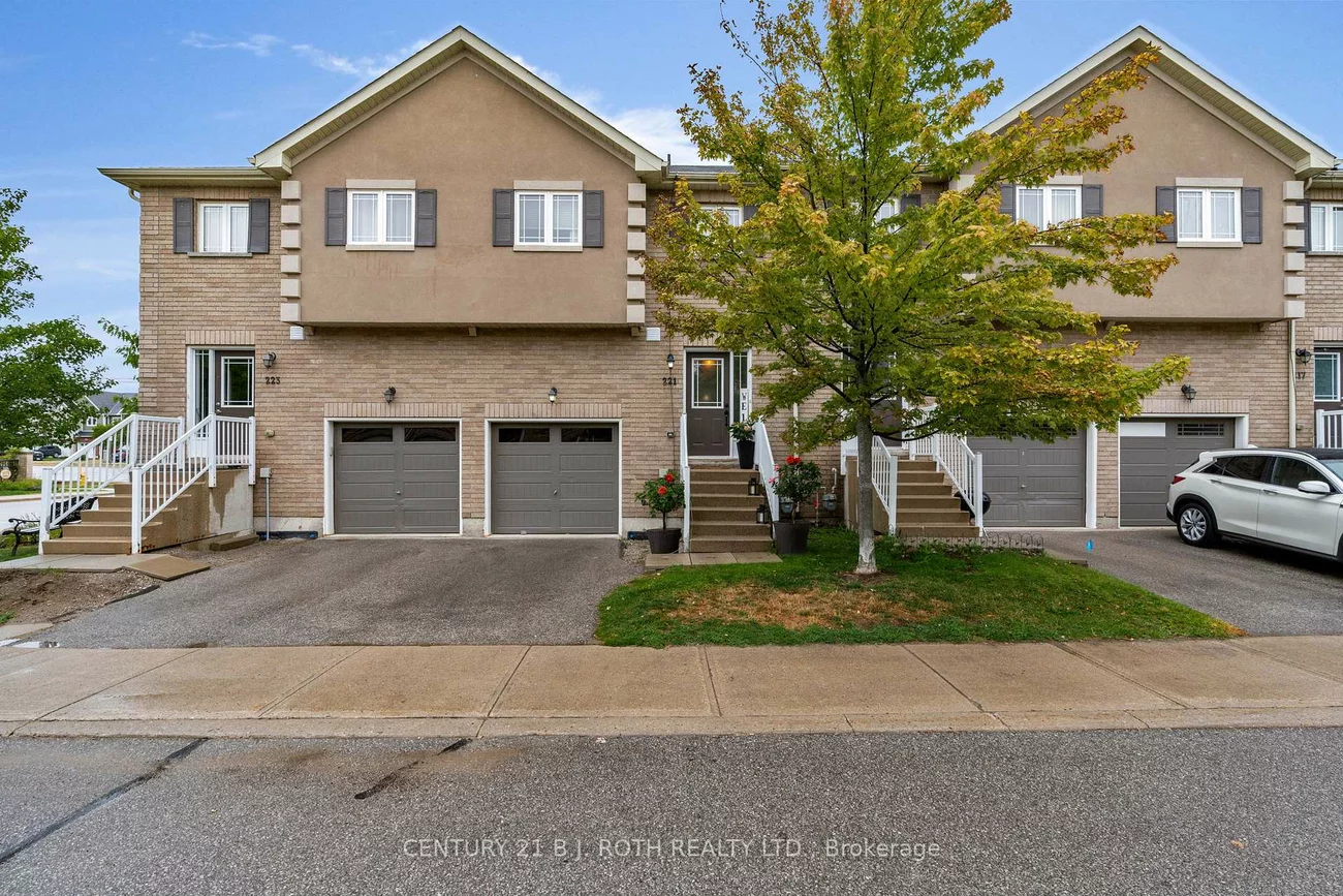 221, Harvie, Holly, Barrie