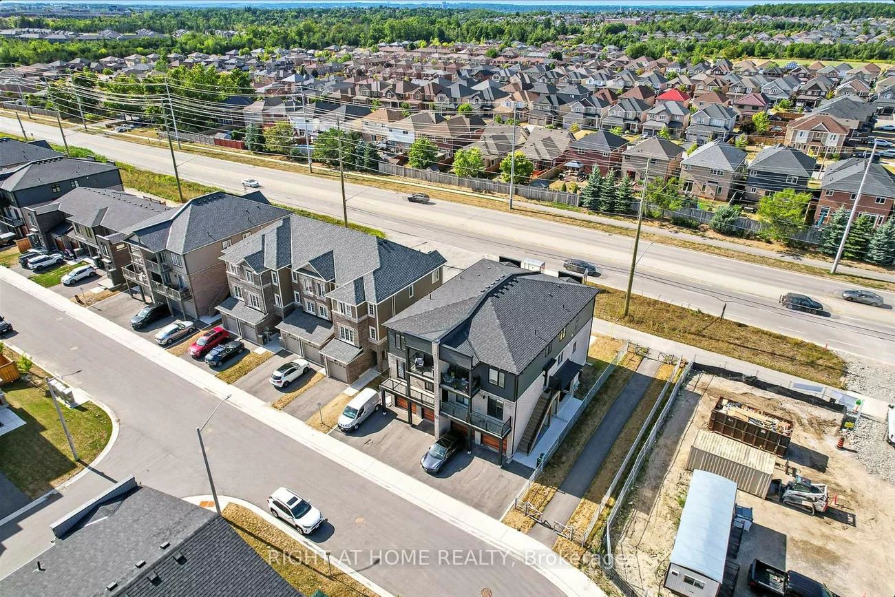 53, Pumpkin Corner, Innis-Shore, Barrie