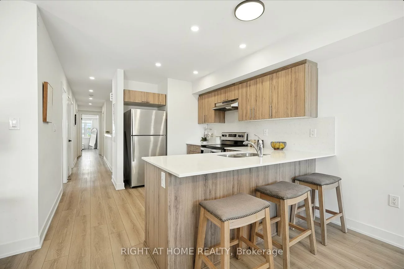 53, Pumpkin Corner, Innis-Shore, Barrie