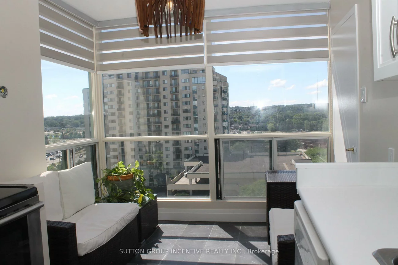 65, Ellen, City Centre, Barrie
