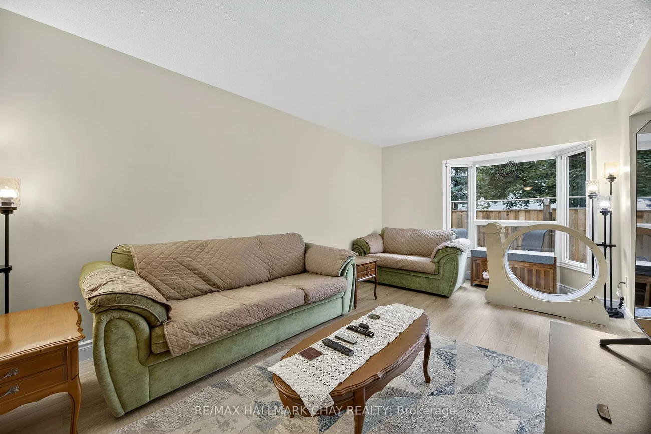 165, Kozlov, West Bayfield, Barrie