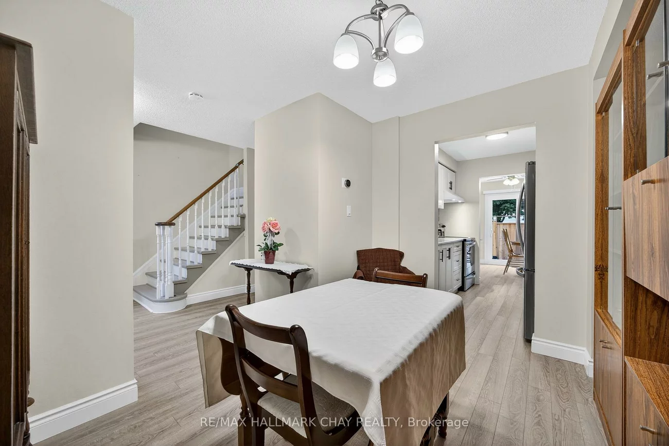 165, Kozlov, West Bayfield, Barrie