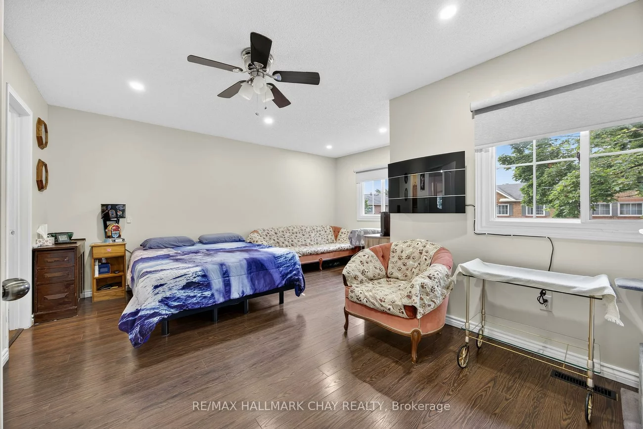 165, Kozlov, West Bayfield, Barrie