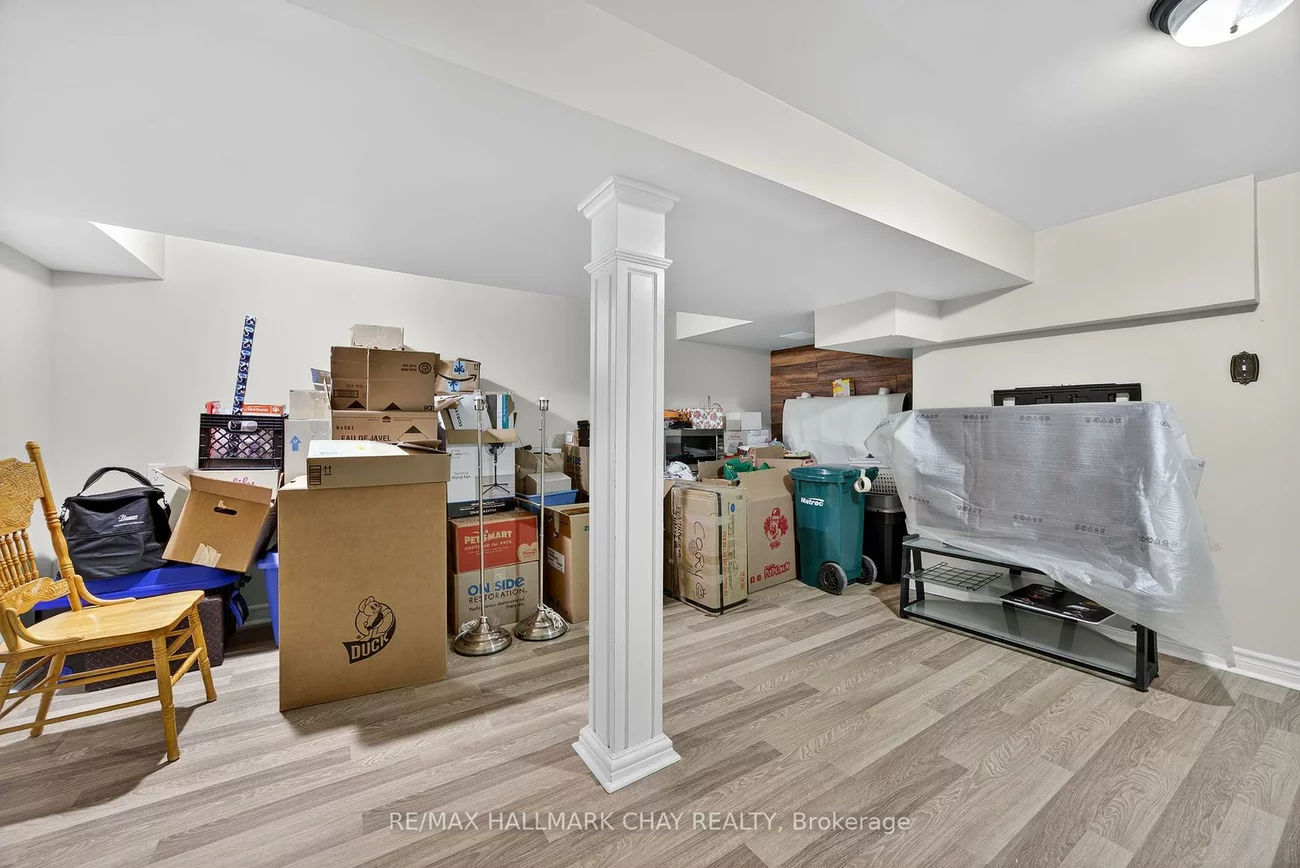 165, Kozlov, West Bayfield, Barrie
