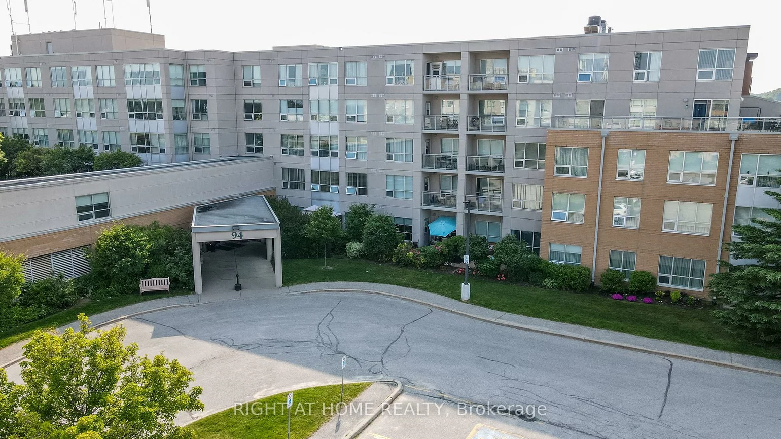 94, Dean, Painswick South, Barrie