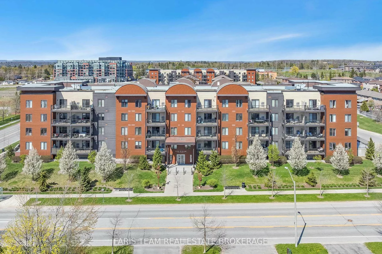 100, Dean, Painswick South, Barrie