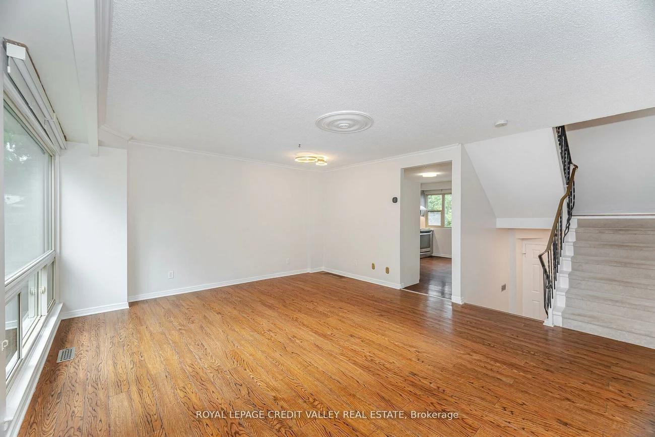 2, North, Wellington, Barrie