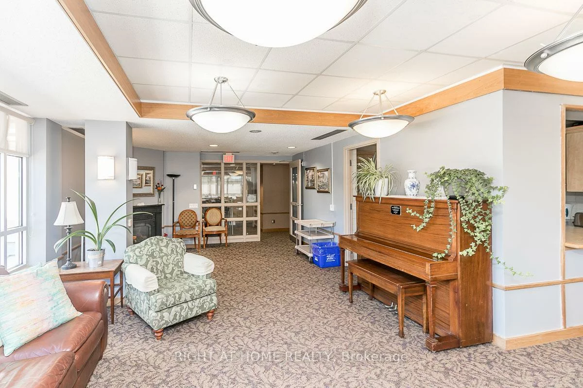 74, Ross, Queen's Park, Barrie