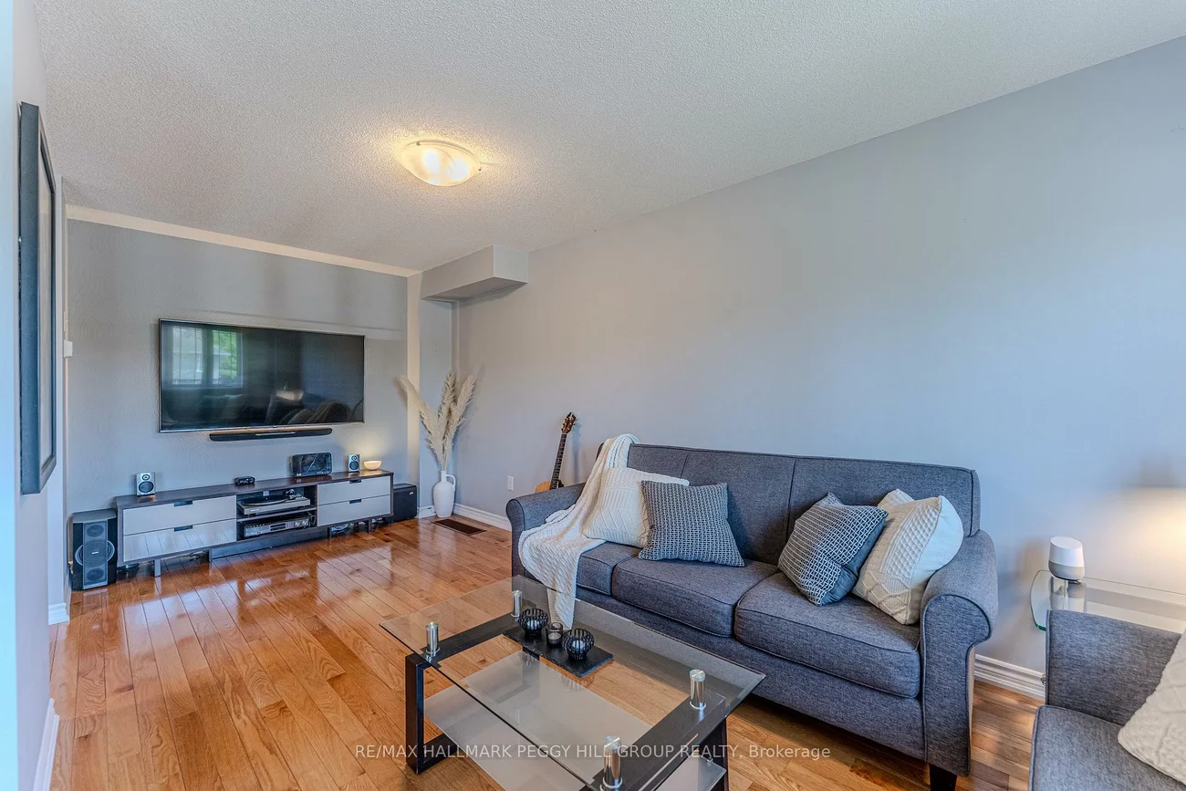 209, Harvie, Holly, Barrie