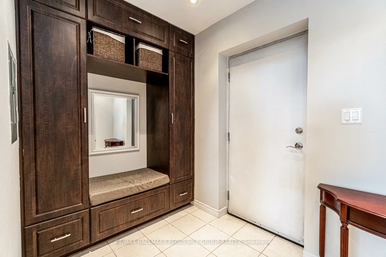 6, Victoria, City Centre, Barrie