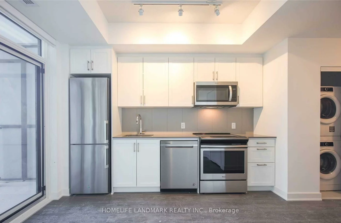 681, YONGE ST, Painswick South, Barrie