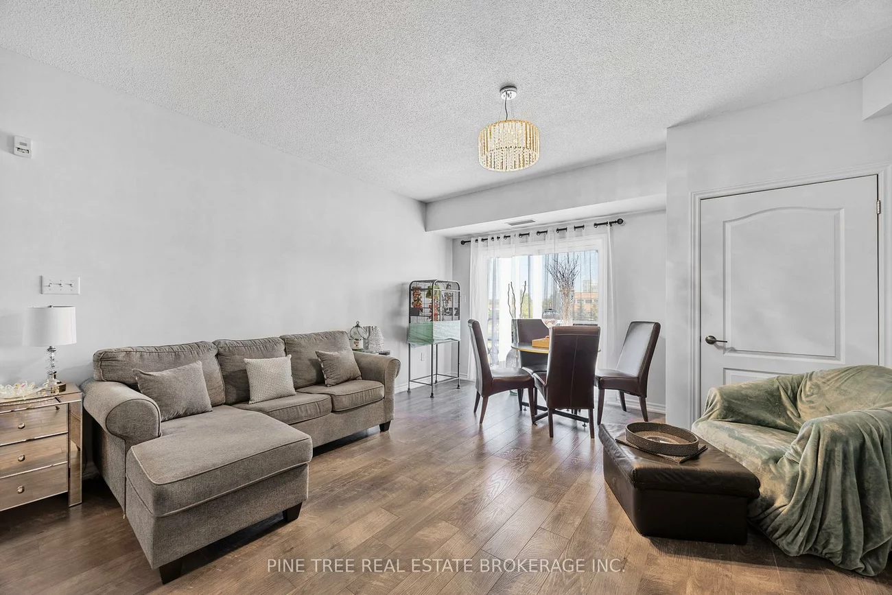 720, Yonge, Painswick South, Barrie