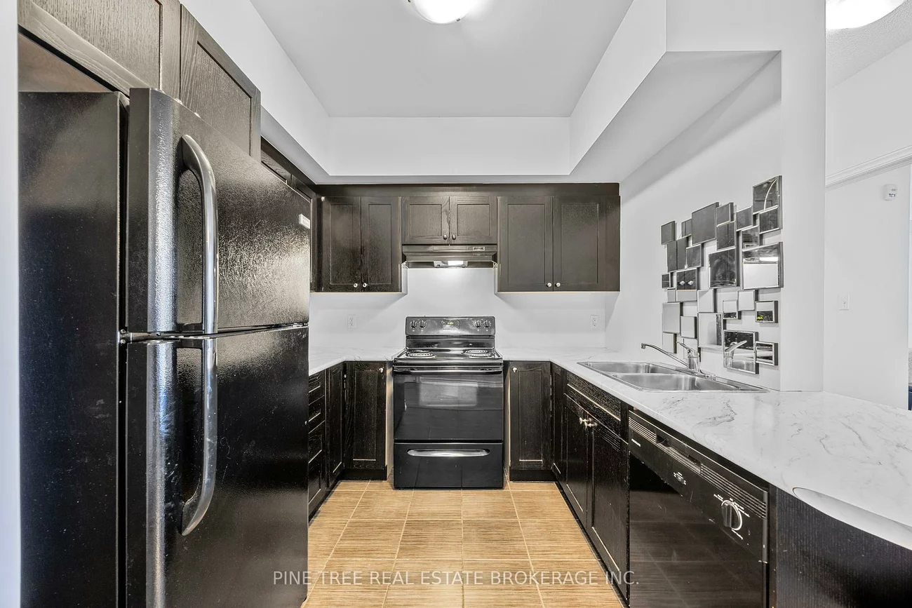 720, Yonge, Painswick South, Barrie