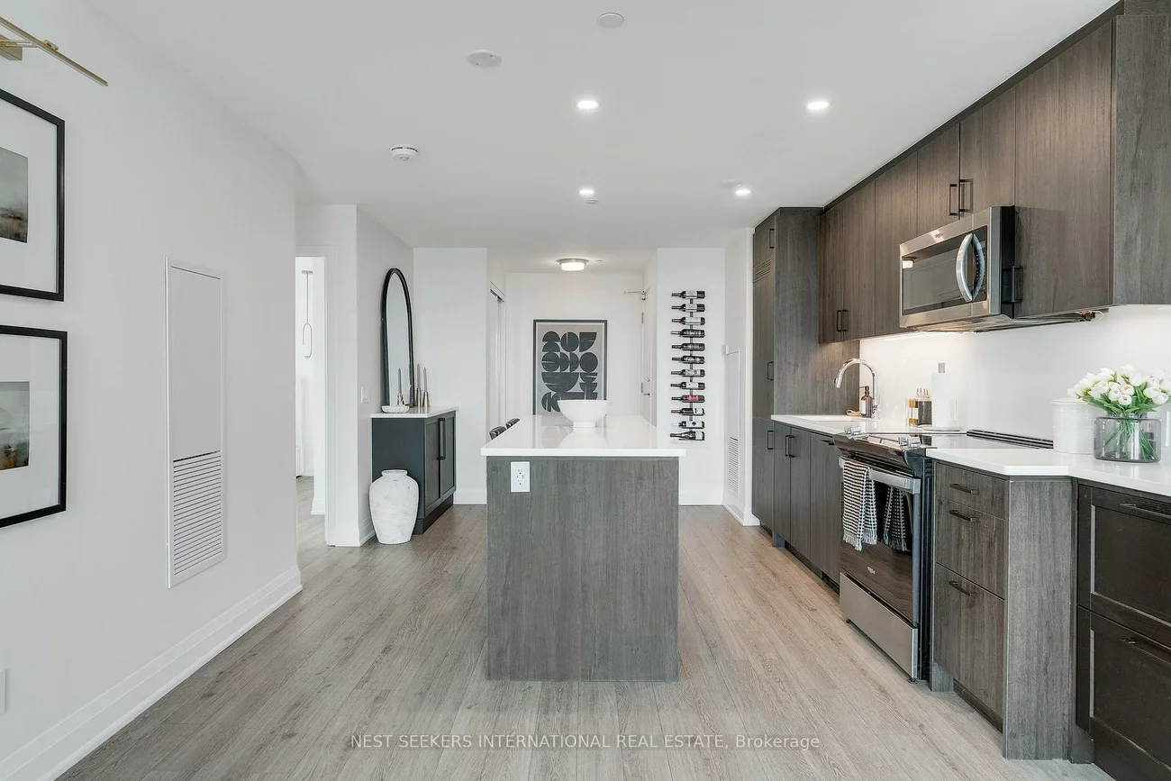 681, Yonge, Painswick South, Barrie
