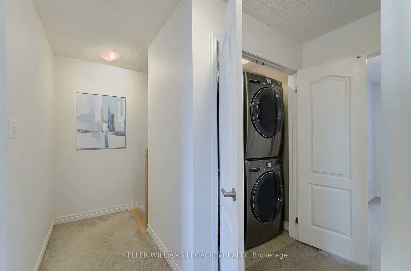 57, FERNDALE, Ardagh, Barrie