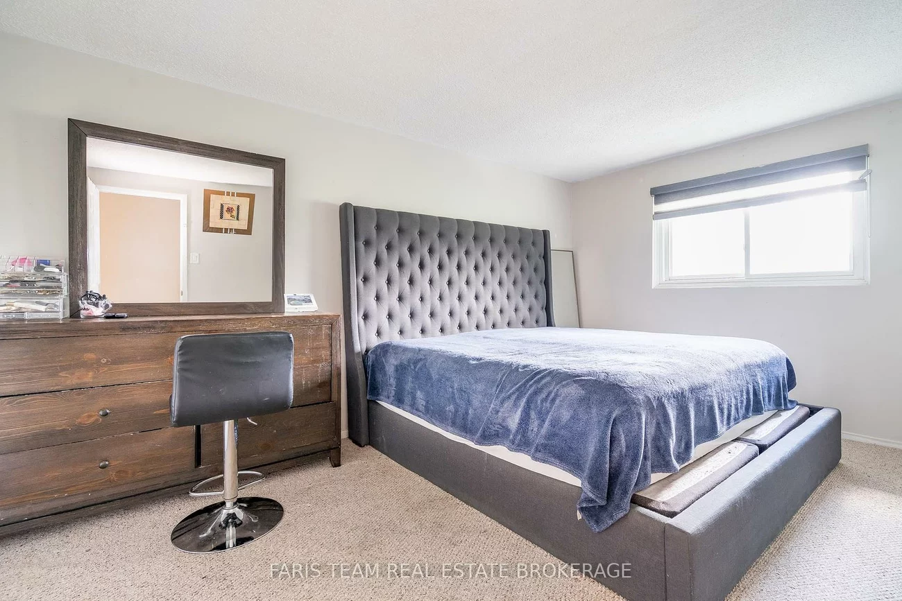 233, Innisfil, Allandale Centre, Barrie