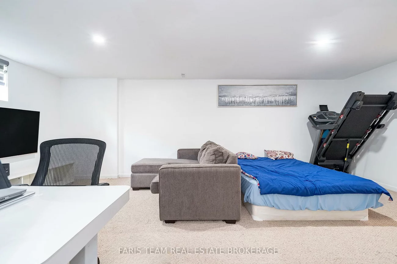 233, Innisfil, Allandale Centre, Barrie