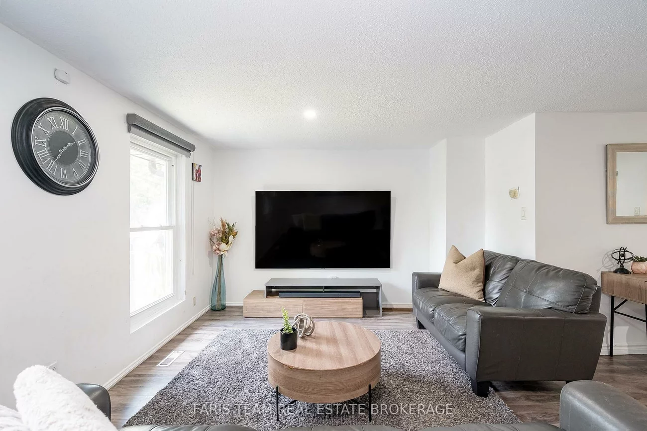 233, Innisfil, Allandale Centre, Barrie