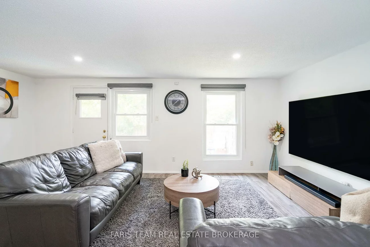 233, Innisfil, Allandale Centre, Barrie