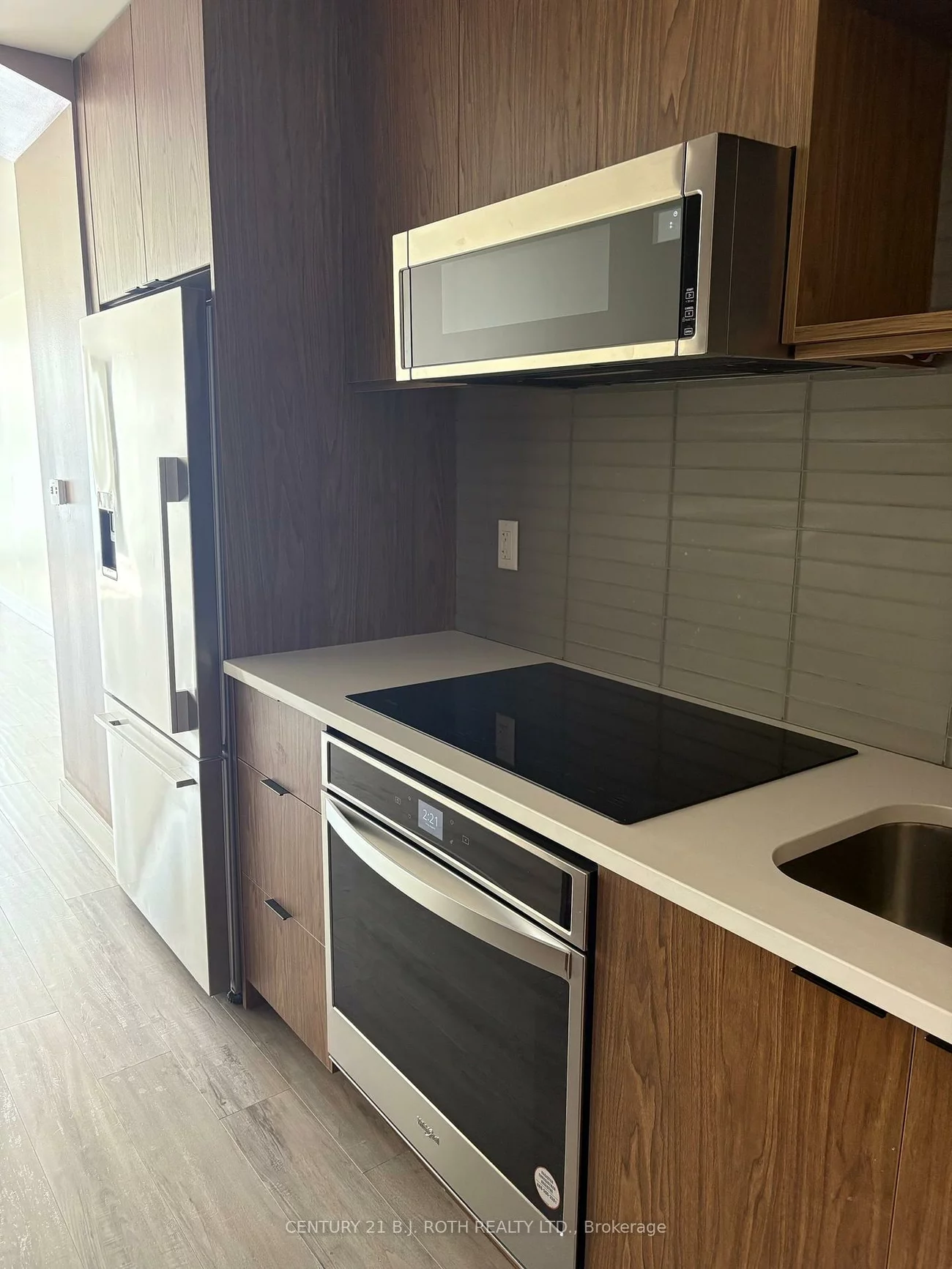 185, Dunlop, Lakeshore, Barrie