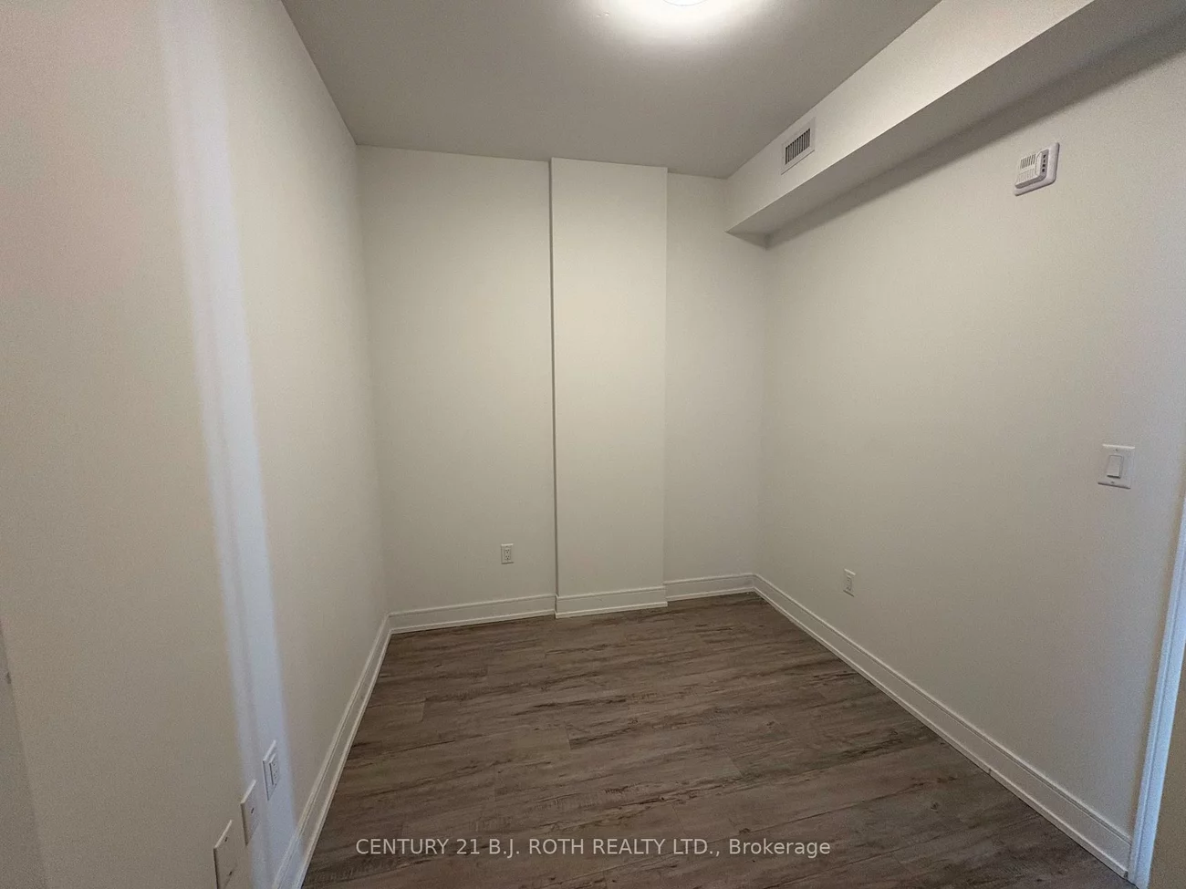 185, Dunlop, Lakeshore, Barrie