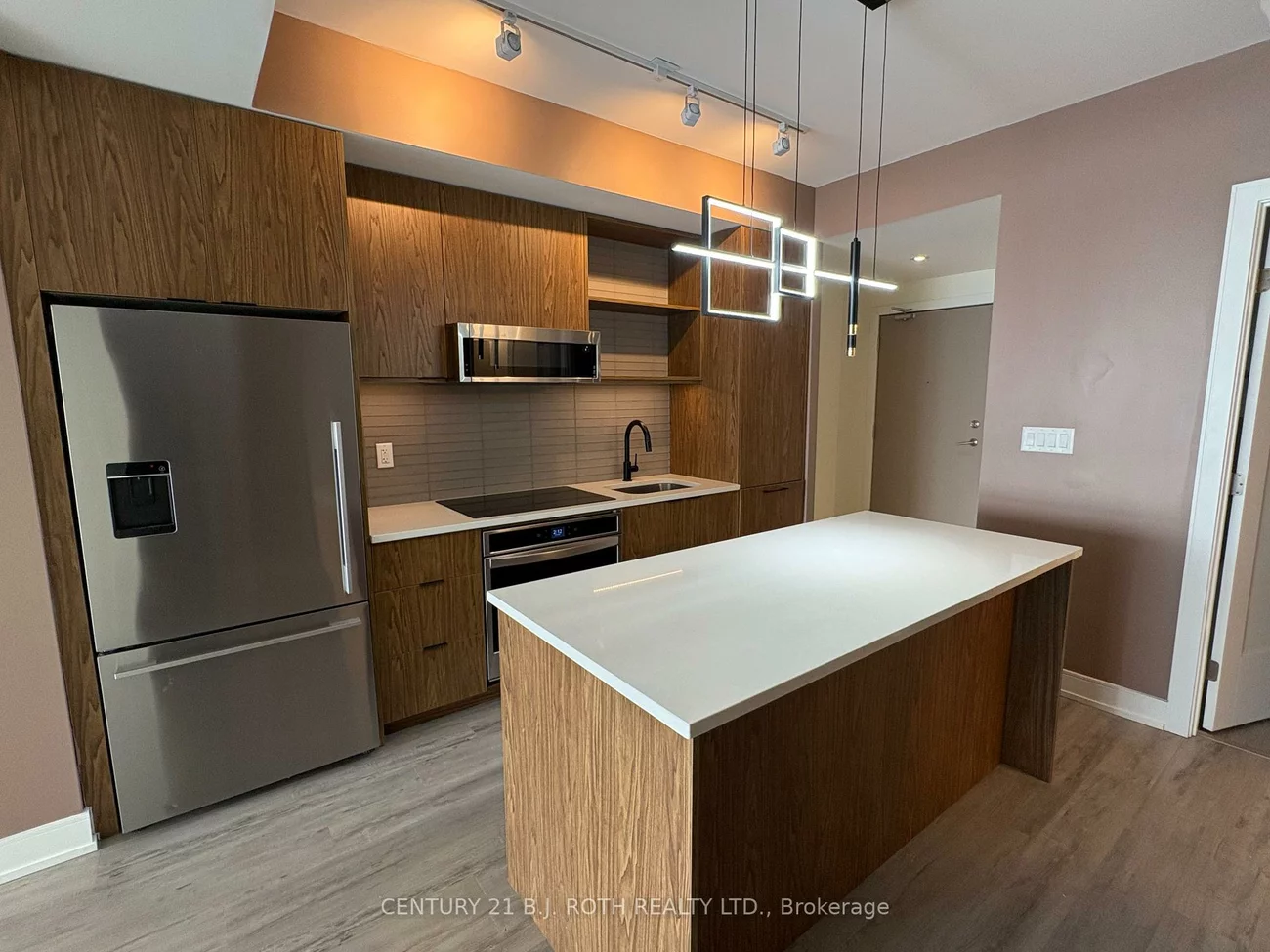 185, Dunlop, Lakeshore, Barrie